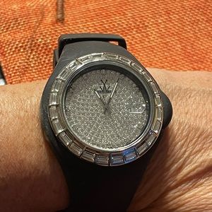 Ladies TOY watch. Rubber band. Like new
